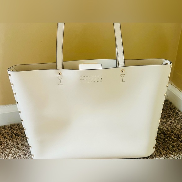Michael Kors Light Cream Manhattan Large Tote New w/o tags. - Picture 6 of 9